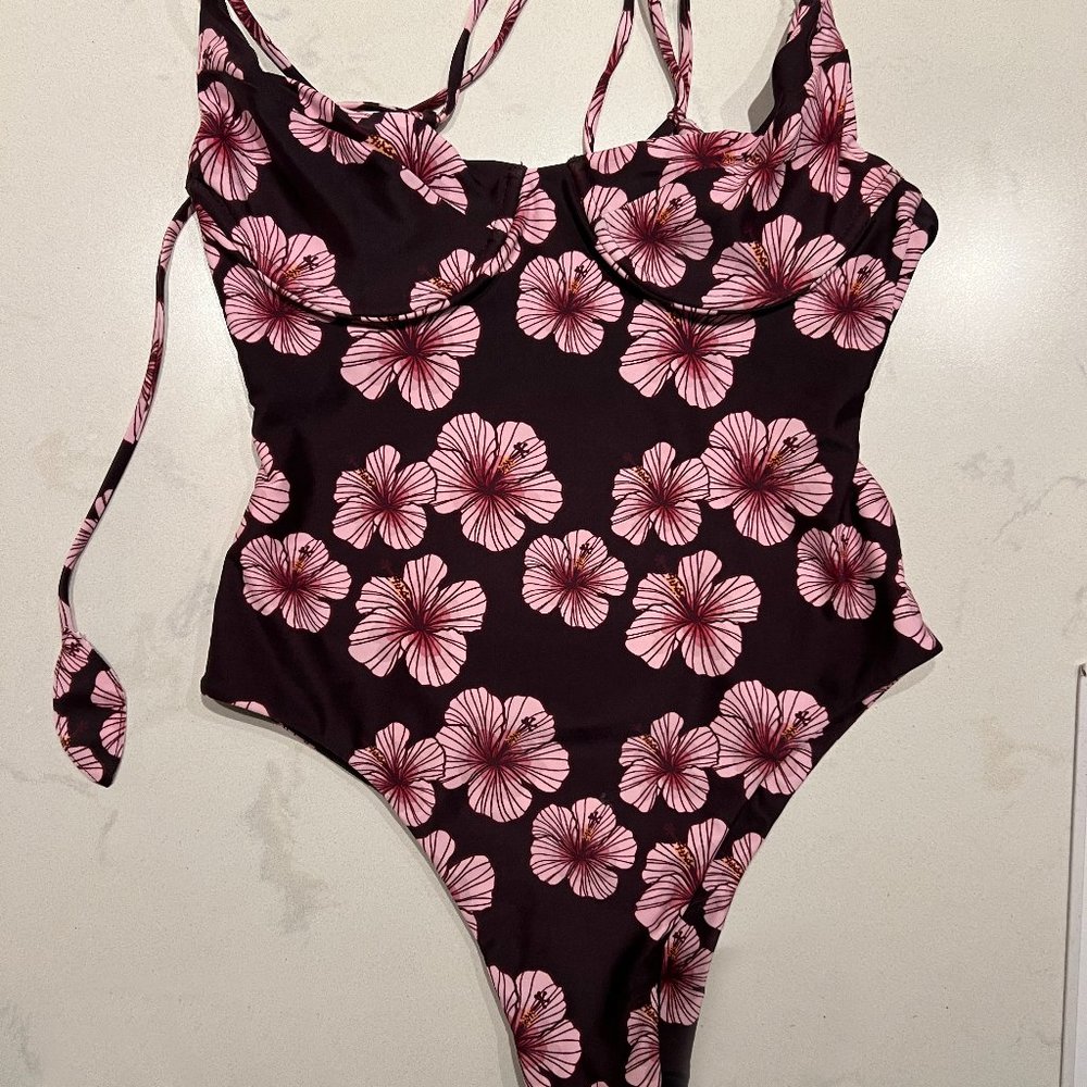 Benoa Paia One Piece - Outrigger (never worn)